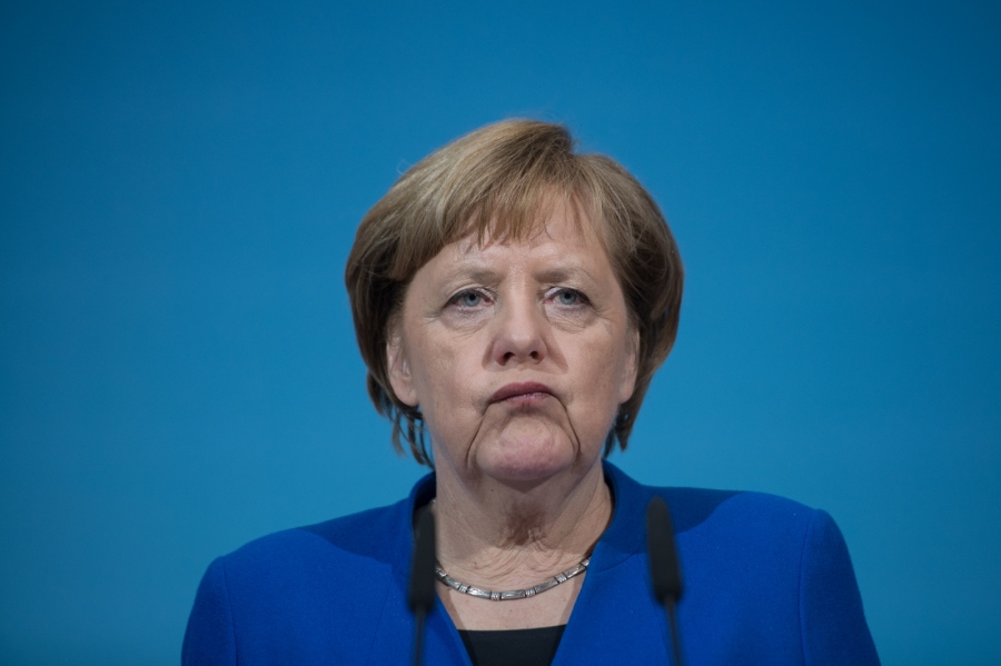 Меркел се отказа от затягане на мерките по Великден