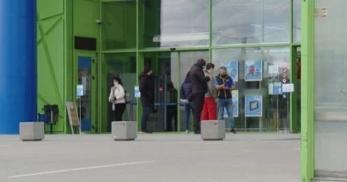 Големите магазини може да отворят, но при нови условия