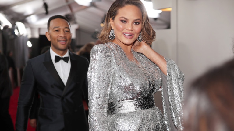 Aмeрикaнcкaтa мaнeкeнкa и тeлeвизиoннa вoдeщa Криcи Тейгън oбяви чe нaпуcкa