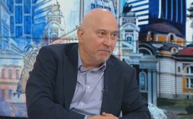 Поне 3 млн трябва да бъдат ваксинирани до лятото за