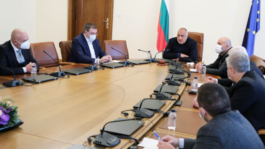 В настоящата ситуация болничната система издържа на наплива на заболелите