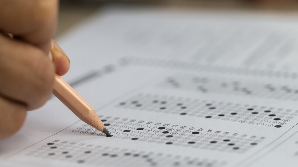 Да се намали изпитният материал за националното външно оценяване НВО