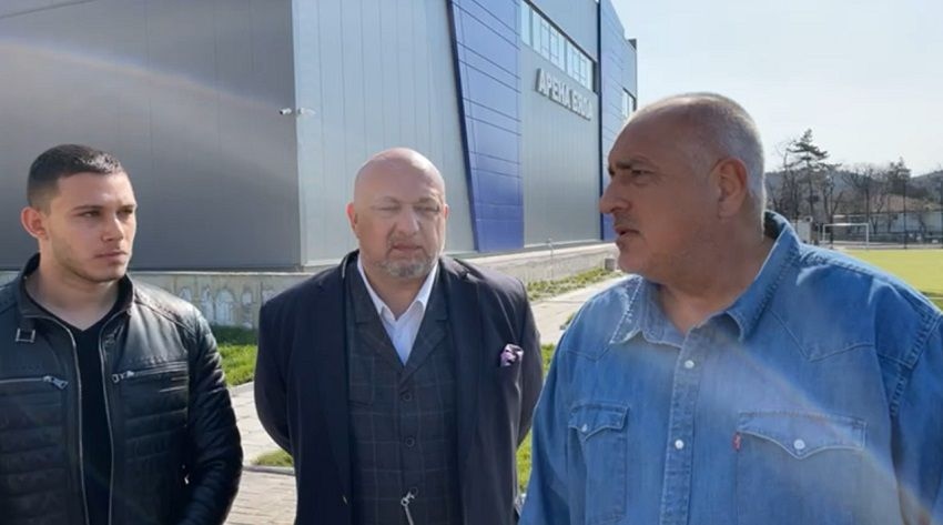 Премиерът Бойко Борисов придружен от министъра на спорта Красен Кралев