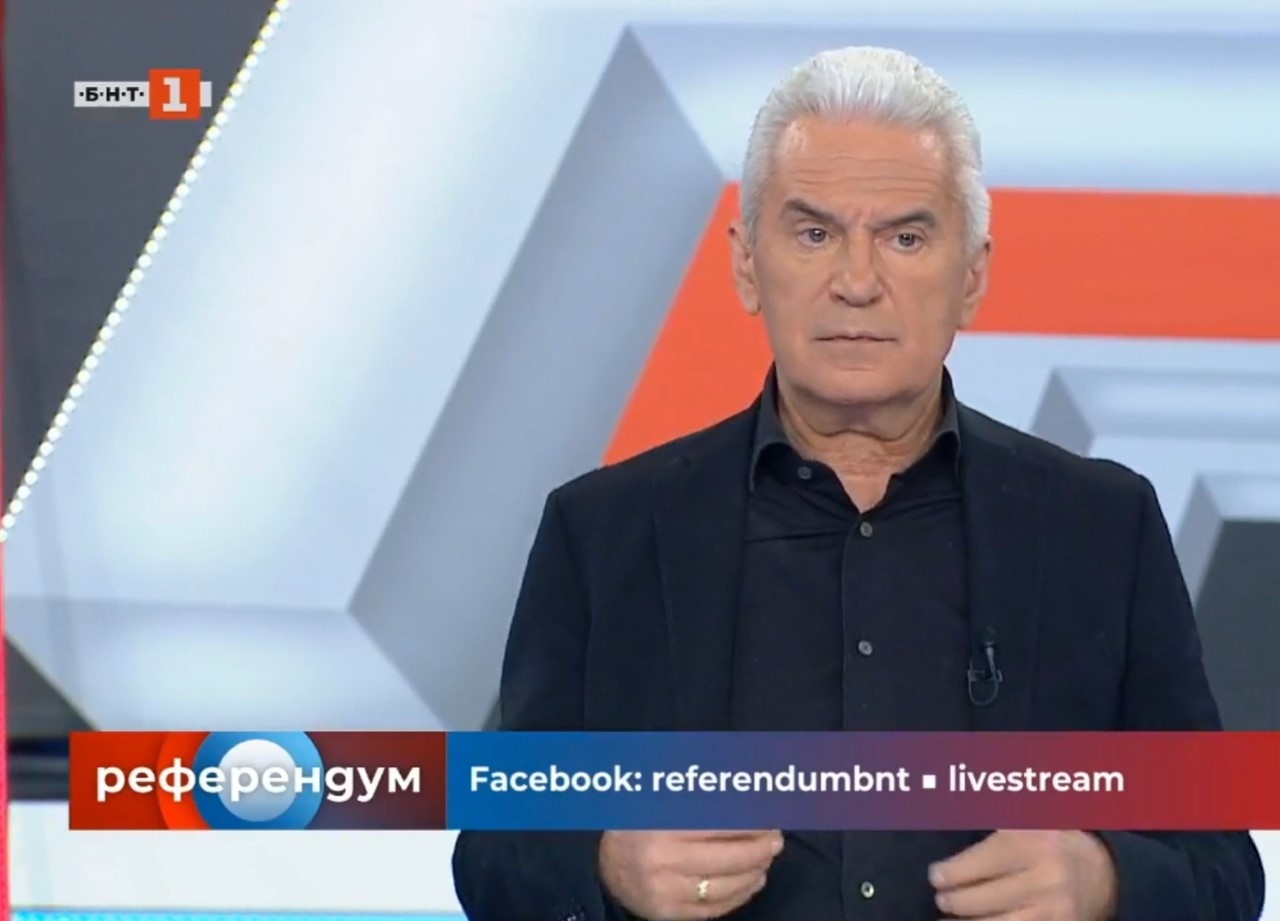 Лидерът на партия АТАКА Волен Сидеров се появи пиян в