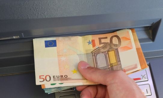 Подготовката на доставчиците на платежни услуги и на платежната инфраструктура