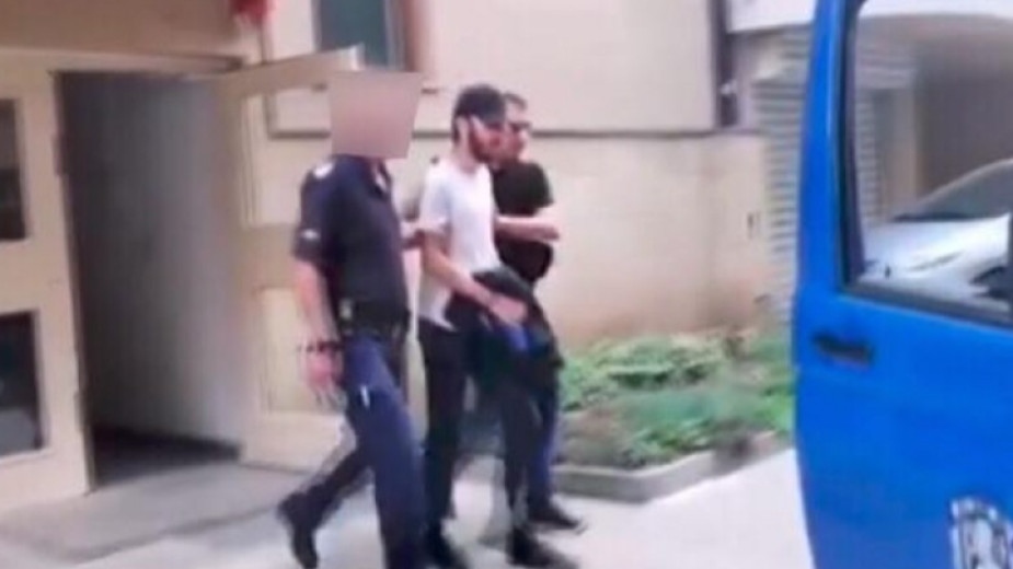 Арестуваха сина на кмета на Панагюрище след като вчера помете