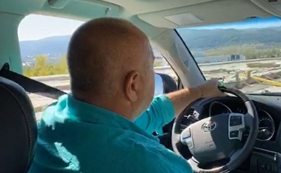 Министър председателят Бойко Борисов продължава с ежедневните предизборни инспекции на инфраструктурни