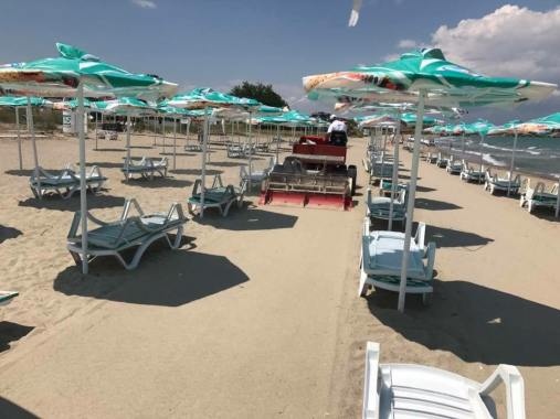 От Асоциацията на хотелиерите и ресторантьорите поискаха безплатни чадъри и