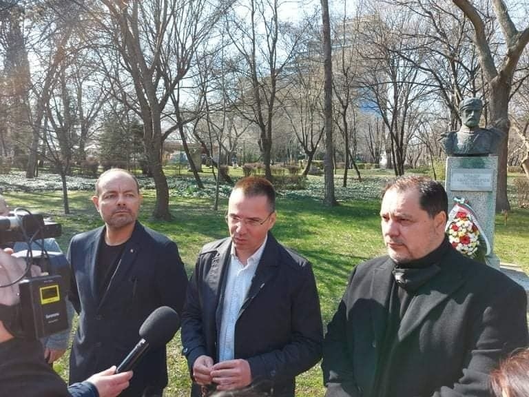 ВМРО предлага по 100 лв. допълнително за всеки българин за почивка у нас