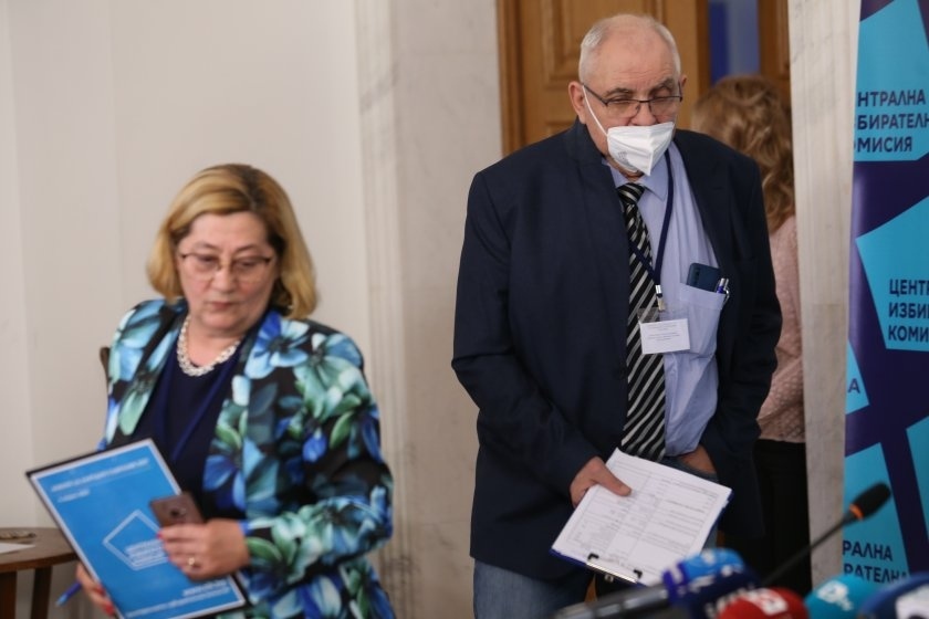 ЦИК с последни данни за изборите към 17 часа