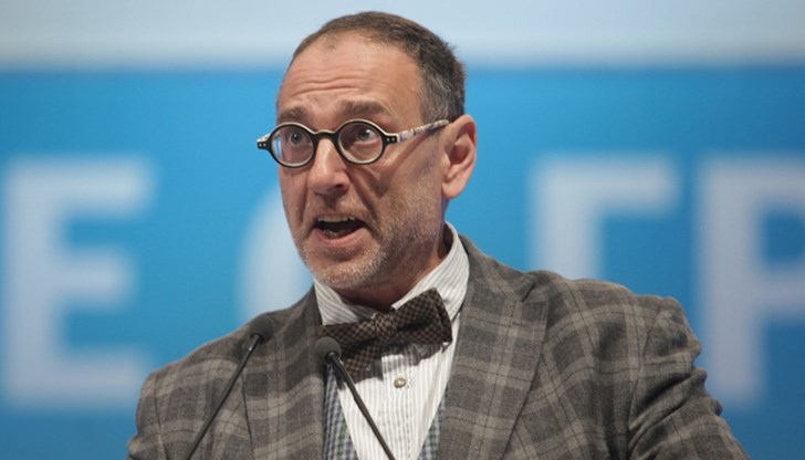 При толкова много победители тази вечер които чуваме коалиция ГЕРБ СДС