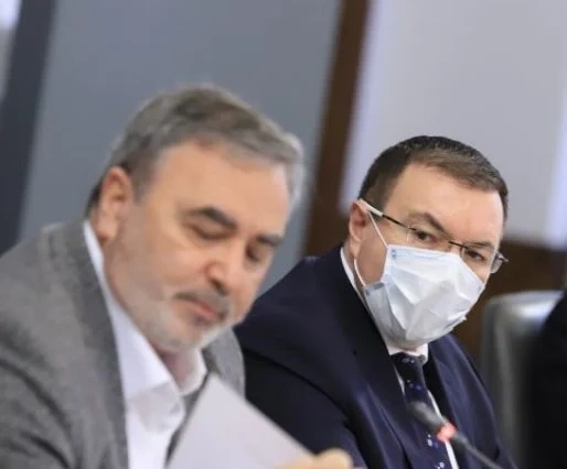Проф. Ангелов: Отчитаме първи крачки от края на третата вълна (НА ЖИВО)