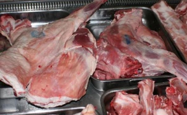 В магазините масово спекулират и с цените месец преди празника