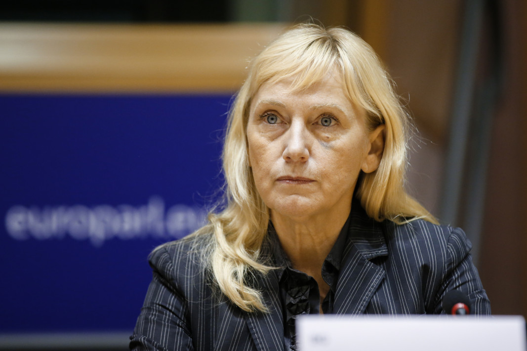 Антикорупционната комисия КПКОНПИ е внесла иск за конфискация срещу евродепутата