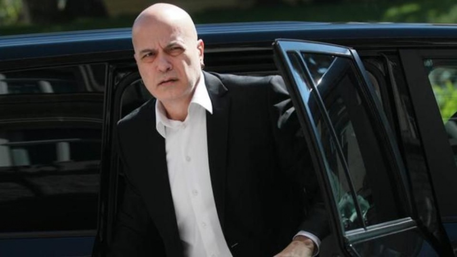 Слави Трифонов: Новият шериф в града