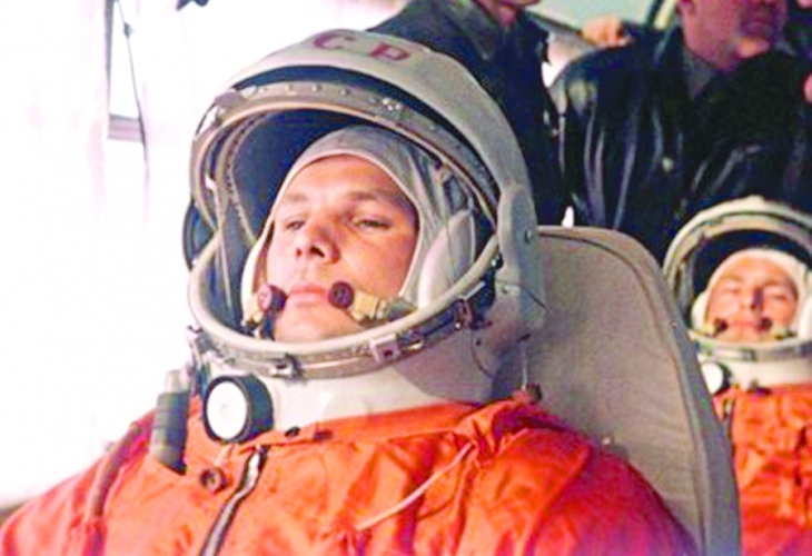 Юрий Гагарин стана първият човек полетял в космоса на 12