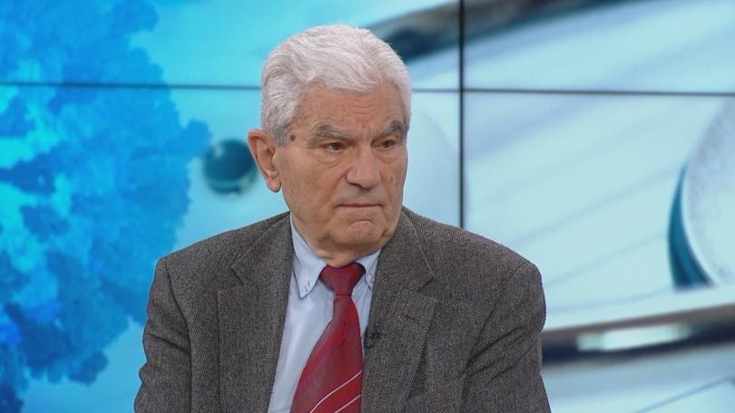Акад. Петрунов: Колективен имунитет ще имаме най-рано в края на годината