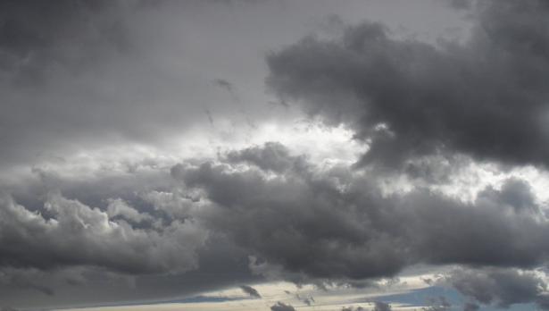 Атмосферното налягане през деня ще се задържи почти бед промяна