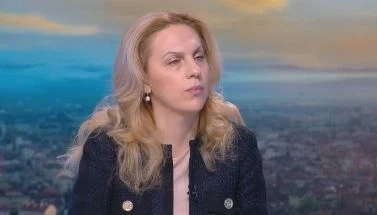 Николова: И тази година ще приложим практиката за безплатните чадъри и шезлонги