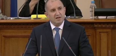 Първо искам да се обърна към вас народни представители и