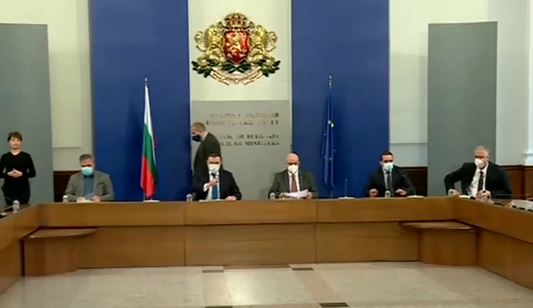 Здравните власти наблюдават български щам на коронавируса Той е открит