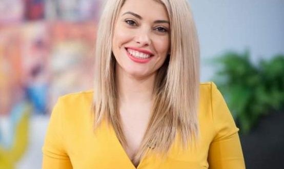 Телевизионната водеща Ева Веселинова вечре е горда майка на близнаци