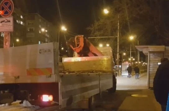 Вдигнаха павилионите пред болница Св. Иван Рилски в София