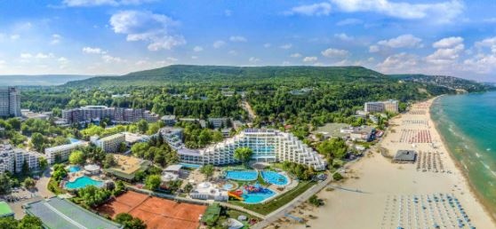 Едва 3 от общо 30 хотела в Албена ще отворят