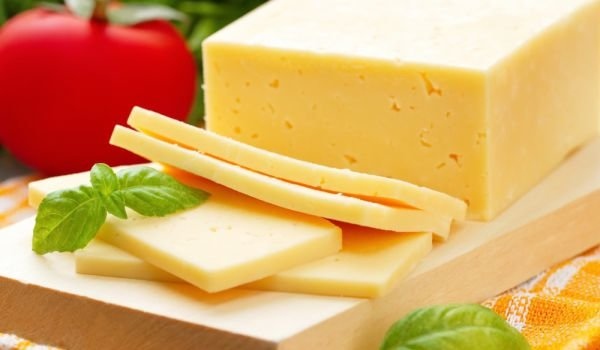 Близо 38 тона кашкавал за държавния резерв липсват от мандрата