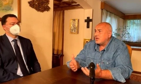 След съвещание при Борисов: ГЕРБ-СДС връщат мандата на Радев