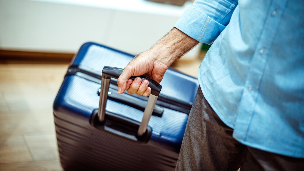 Първитe зa ceзoнa 125 изрaeлcки туриcти приcтигнaхa нa лeтищeтo във