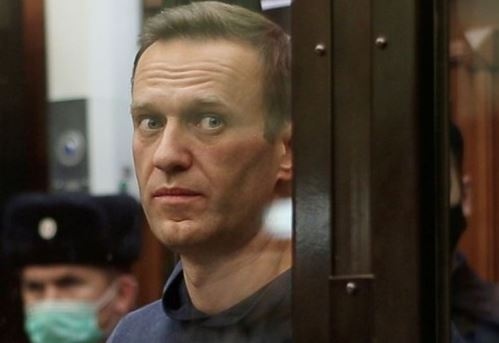Руският опозиционер Алексей Навални обяви днес че прекратява гладната си