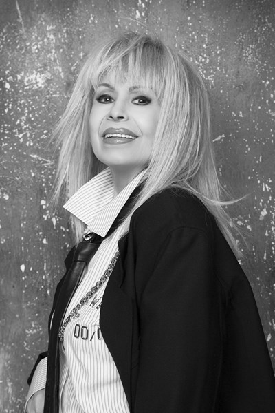 Честит рожден ден на примата на българската естрада: Лили Иванова на 82