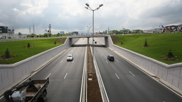 На 25 април за три часа от 7 ч