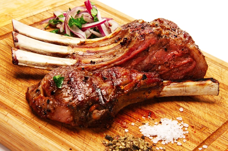 Евтини яйца от Полша със съмнителнокачество и охладено агнешко месо