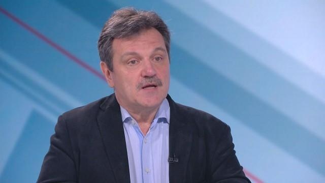 Обадих се на здравният министър в оставка Костадин Ангелов съвсем