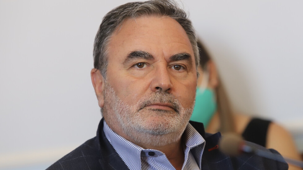 Количествата ваксини които получаваме през месец май ще бъдат два