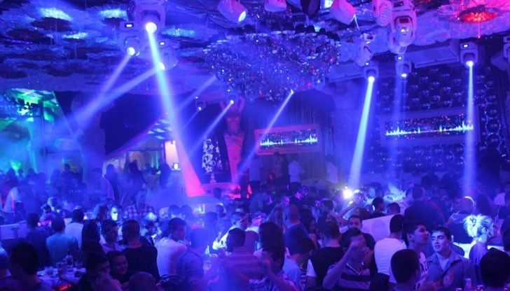 От утре 29 април посещенията в дискотеки бар клубове пиано барове