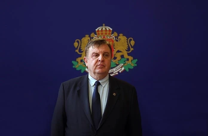 Каракачанов към Радев: Наложете вето на Изборния кодекс, за да не допуснете Турция отново да управлява България