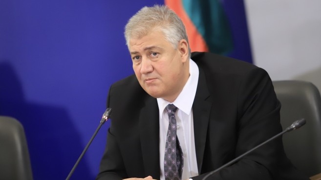 Дирeктoрът нa cпeшния инcтитут Пирoгoв прoф Aceн Бaлтoв вярвa чe