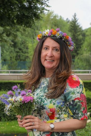 С видеобръщения на български език посланиците на САЩ и Великобритания