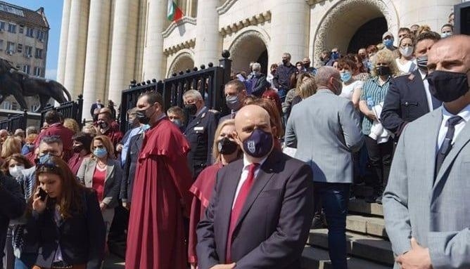 Следователи и магистрати се оплакаха на Европа за закриването на спецсъда и прокуратурата