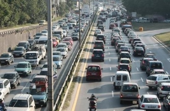 Голямото прибиране започна в неделя но се очаква засилен трафик