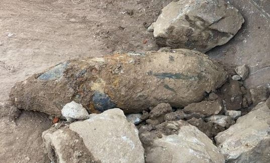 Стара авиобомба беше намерена при ремонтните дейности трамвайното трасе на линия