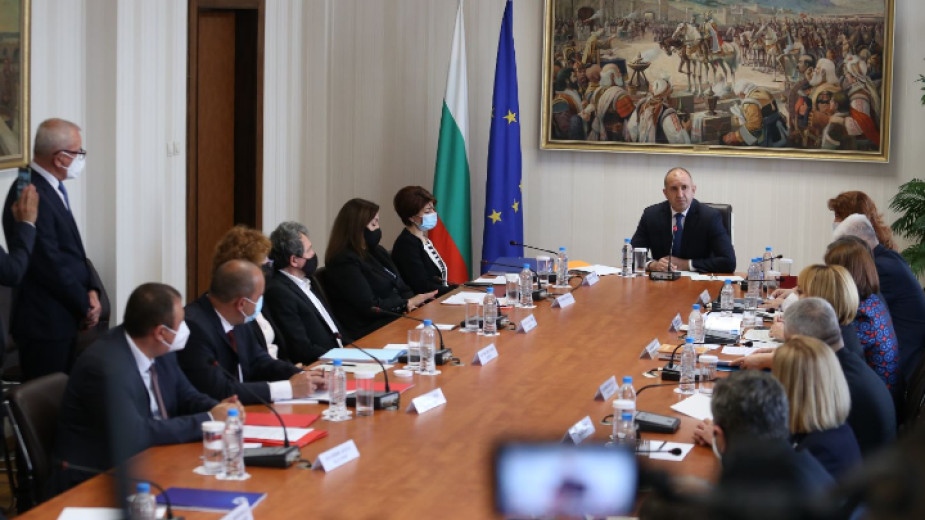 Президентът Румен Радев свиква допълнителни консултации за председател на ЦИК