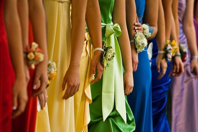 Отпада ограничението за събирания и тържества с повече от 15