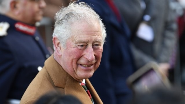 Принц Чарлз не иска да прости на Хари