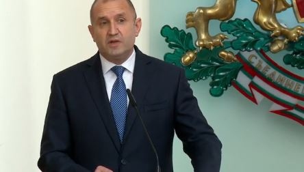 Президентът Румен Радев представя състава на служебния кабинет и основните