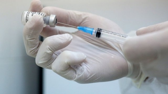 Поредна доставка с ваксини срещу COVID 19 се очаква да получи