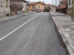 Новото правителство трябва да направи ревизия на всички договори за